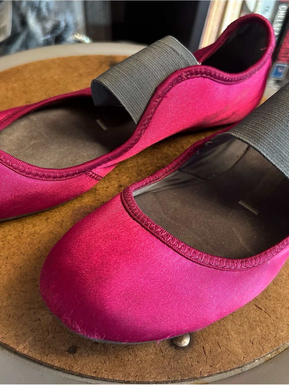 Women's Fuchsia Ballet Flats with Elastic Strap